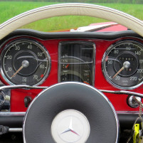 Mercedes_Benz_Pagode_230_Sl_rot_IMG_34