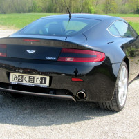 Aston_Martin_V8_Vantage_IMG_0302