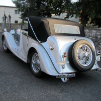 Bentley_Vanden_Plas_04