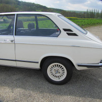 BMW_2000_touring_14