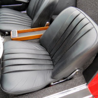 Mercedes_Benz_Pagode_230_Sl_rot_IMG_33