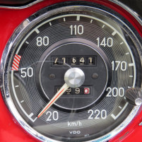 Mercedes_Benz_Pagode_230_Sl_rot_IMG_38