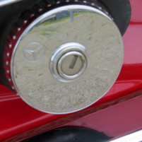 Mercedes_Benz_Pagode_230_Sl_rot_IMG_48